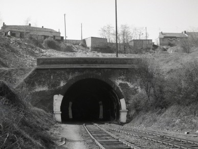Statte, tunnel - SNCB Z08465E (7).jpg